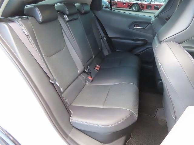 プリウス Ｚ　インテリジェントクリアランスソナー　ＰＷシート　地デジＴＶ　ＡＷ　ＬＥＤヘッドライト　エアコン　バックモニター　ＴＶ　寒冷地仕様車　オートクルーズ　４ＷＤ車　スマートキー　盗難防止装置　記録簿　ＥＴＣ（15枚目）