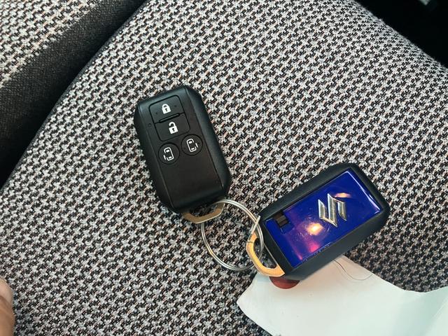 ワゴンＲスマイル ＨＹＢＲＩＤ　Ｘ　３型前後衝突被害軽減ブレーキ　デュアルセンサーブレーキサポート２、後退時ブレーキサポート、オートクルーズ、オートエアコン、キーレスプッシュエンジンスタート、両側電動格納ミラー、ＨＹＢＲＩＤ、オートライト、運転席シートヒーター、（17枚目）