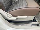 ＬＣ　Ｘ　５型全方位カメラ付き　デュアルカメラブレーキサポート、後退時ブレーキサポート、オートエアコン、キーレスプッシュエンジンスタート、両側電動格納ミラー、ＨＹＢＲＩＤ、オートライト、運転席シートヒーター、ひじ掛け（39枚目）