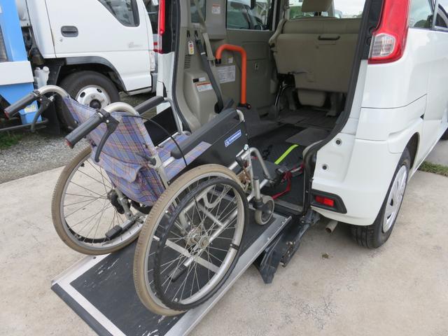 フレアワゴン 　スローパー　車いす移動車　リモコン電動ウインチ　本体非課税　ナビ．ＴＶ　バックカメラ（8枚目）