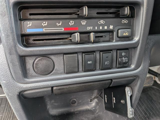 キャリイトラック ＫＸ　４ＷＤ　オートマ　キーレス　パワーウインド　ＥＴＣ（9枚目）