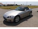 低走行のＳ２０００入荷しました。修復箇所はコアサポートロア部分が曲がっていたため、戻したときに出来た「ひずみ」だけです。