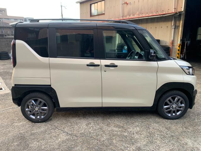 デリカミニ T プレミアム マイパイロット アラウンドモニター シートヒーターハンドルヒーター デジタルインナーミラー 4WD 両側電動スライドドア(5枚目)