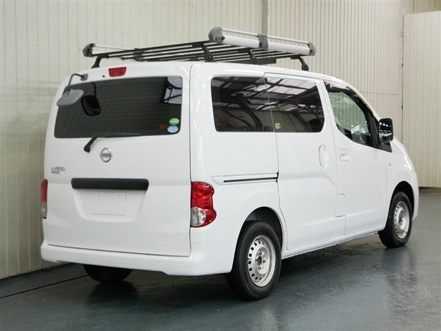 ＮＶ２００バネットバン ＤＸ　純正ＳＤナビ・フルセグＴＶ・Ｂｌｕｅｔｏｏｔｈ・ＥＴＣ・キーレスエントリー・ヘッドライトレベライザー・両側スライドドア・ルーフキャリア・荷室焼付塗装済み・純正ラバーフロアマット・ドアバイザー（3枚目）