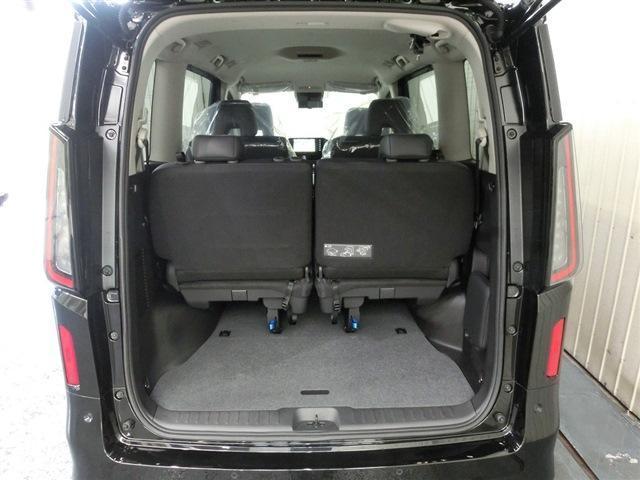 セレナ ハイウェイスターV 純正12.3インチナビ・フルセグTV・アラウンドビュー・Bluetooth・ETC・プロパイロット・エマージェンシーB・クルコン・ハイビームA・VDC・両側パワスラ・前後ドラレコ・Dインナーミラー(19枚目)