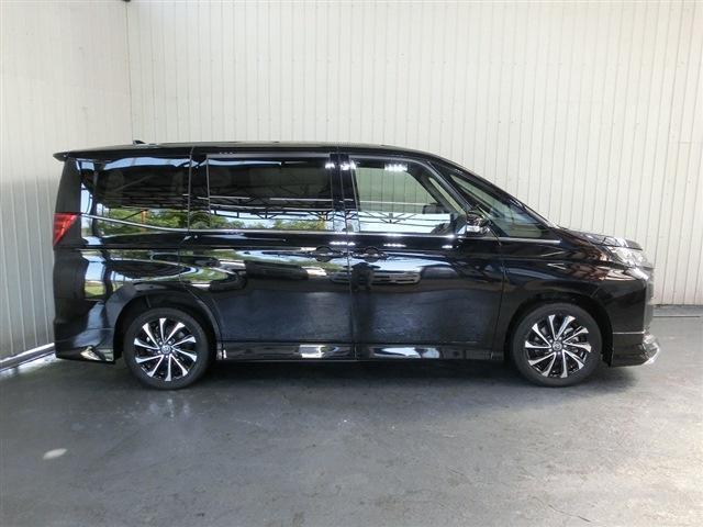 ノア S-Z 純正10.5インチメモリーナビ・フルセグTV・Bカメラ・DVD再生・Bluetooth・ETC・TSS・プリクラ・Rクルコン・LDK・クリアランスソナー・両側Pスラ・ハーフレザーS・モデリスタエアロ(8枚目)