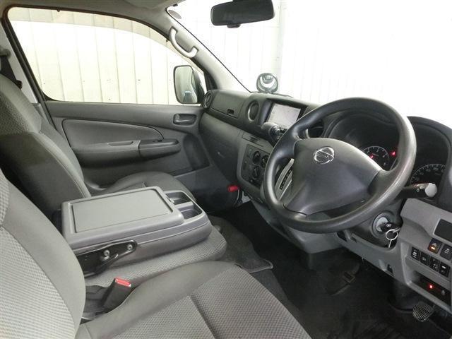 NV350キャラバンバン DX 平床 カロッツエリアメモリーナビ・地デジTV・Bカメラ・Bluetooth・ETC・エマージェンシーB・VDC・両側スライドア・ドラレコ・キーレス・現行フェイス仕様・ブラックグリル・ルーフブラックペイント(12枚目)