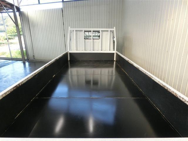 キャンター 平ボディ　２ｔ積　純正ＡＭ／ＦＭオーディオ・ＡＵＸ・ＥＴＣ・キーレスエントリー・衝突被害軽減ブレーキ・車線逸脱警報・ヘッドライトレベライザー・エアバック・ＡＢＳ・荷台寸法４３５×１７９×３８・車輛総重量４７３５ｋｇ（19枚目）