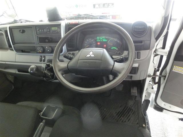 キャンター 平ボディ　２ｔ積　純正ＡＭ／ＦＭオーディオ・ＡＵＸ・ＥＴＣ・キーレスエントリー・衝突被害軽減ブレーキ・車線逸脱警報・ヘッドライトレベライザー・エアバック・ＡＢＳ・荷台寸法４３５×１７９×３８・車輛総重量４７３５ｋｇ（20枚目）