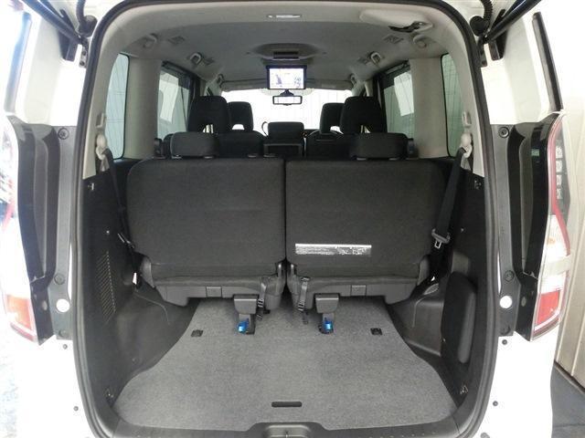 セレナ ハイウェイスターＶ　純正ナビ・フルセグＴＶ・アラウンドビュー・Ｂｌｕｅｔｏｏｔｈ・フリップダウン・ＥＴＣ・前後ドラレコ・デジタルインナーミラー・エマージェンシーＢ・プロパイロット・ＢＳＷ・ＬＤＷ・Ｐアシスト・両側Ｐスラ（19枚目）