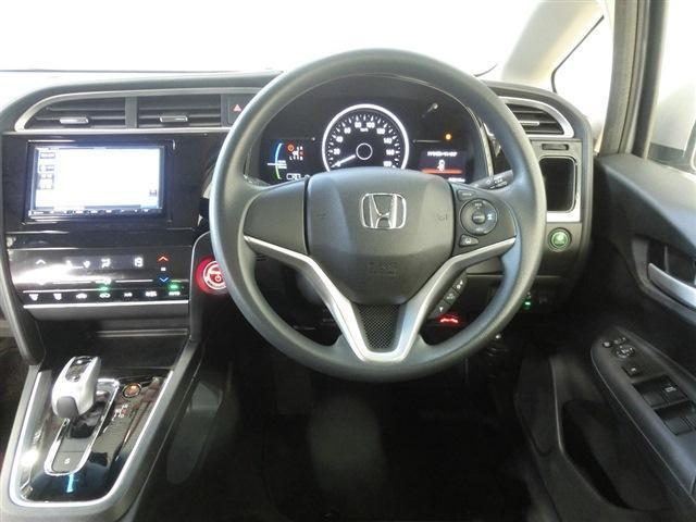 シャトル ハイブリッド ホンダセンシング ストラーダナビ・Bカメラ・Bluetooth・ビルトインETC・ドラレコ・ホンダセンシング・衝突被害軽減ブレーキ・路外逸脱抑制システム・アダプティブクルーズコントロール・LKAS・VSA・スマートキー(20枚目)