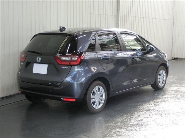 フィット e:HEVホーム 純正8インチメモリーナビ・フルセグTV・バックカメラ・DVD再生・Bluetooth・ビルトインETC・ホンダセンシング・LKAS・VSA・HOMEコンビシート・シートヒーター・コーナーセンサー(3枚目)