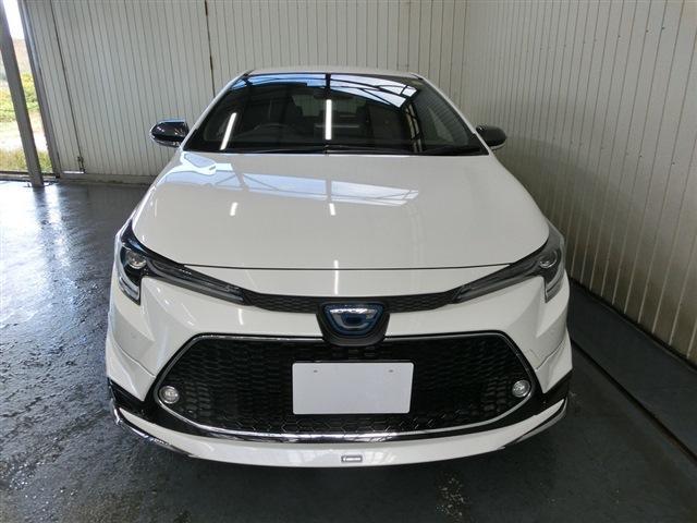 カローラツーリング ハイブリッド　ダブルバイビー　純正１０．５インチナビ・フルセグＴＶ・Ｂカメラ・Ｂｌｕｅｔｏｏｔｈ・ＥＴＣ・ＴＳＳ・プリクラ・Ｒクルコン・ＬＤＡ・Ａハイビーム・ＢＳＭ・クリアランスソナー・ブラックハーフレザーシート・モデリスタエアロ（5枚目）