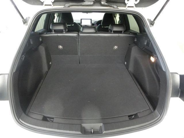 カローラツーリング ハイブリッド　ダブルバイビー　純正１０．５インチナビ・フルセグＴＶ・Ｂカメラ・Ｂｌｕｅｔｏｏｔｈ・ＥＴＣ・ＴＳＳ・プリクラ・Ｒクルコン・ＬＤＡ・Ａハイビーム・ＢＳＭ・クリアランスソナー・ブラックハーフレザーシート・モデリスタエアロ（19枚目）