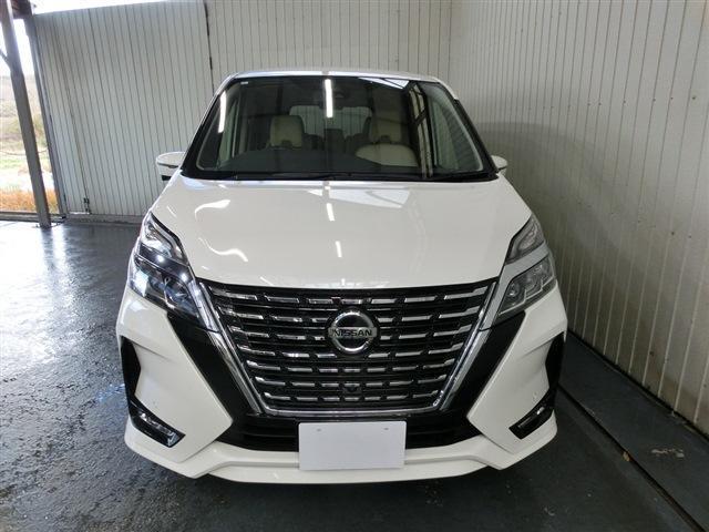 セレナ ハイウェイスターＶ　カロッツェリア９インチナビ・フルセグＴＶ・アラウンドビュー・Ｂｌｕｅｔｏｏｔｈ・ＤＶＤ再生・ＥＴＣ・前後ドラレコ・Ｄインナーミラー・エマージェンシーＢ・プロパイロット・ＢＳＷ・ＶＤＣ・両側Ｐスラ（5枚目）