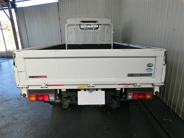 キャンター 平ボディ　２ｔ積　純正ＡＭ／ＦＭオーディオ・ＡＵＸ・ＥＴＣ・ドライブレコーダー・キーレスエントリー・フォグランプ・ＥＣＯモード・坂道発進補助装置・左電格ミラー・荷台寸法３１０×１６０×３８・車輛総重量４５９５ｋｇ（6枚目）