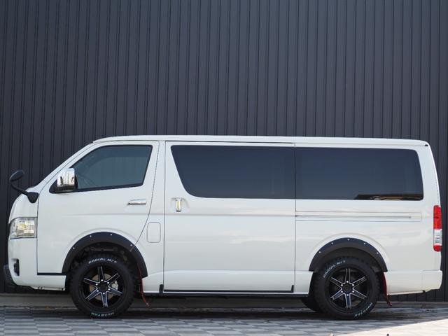 ハイエースバン 　★４ＷＤ★バッドフェイス★オーバーフェンダー★ＴＲＤ　ＬＥＤ付Ｆスポイラー★ＪＡＯＳマッドガード★ＬＥＮＳＯ　ＰＲＯＪＥＣＴ１８インチアルミ★ＡＬＰＩＮＥフリップダウン＆１１型ナビ（8枚目）
