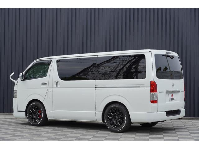 ハイエースバン スーパーＧＬ　ダークプライム　ＵＩビークル足回り　バットフェイスボンネット　ＥＳＳＥＸ１７アルミ　両側パワースライド　キャリパーカバー　ＡＣ１００Ｖ電源　ナビフルセグ　フリップダウンモニター　ＥＴＣ　スマートキー　リアスピーカー（8枚目）