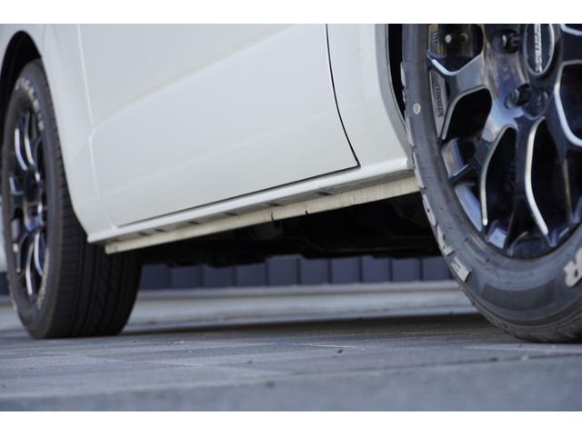 ハイエースバン スーパーＧＬ　ダークプライム　ＵＩビークル足回り　バットフェイスボンネット　ＥＳＳＥＸ１７アルミ　両側パワースライド　キャリパーカバー　ＡＣ１００Ｖ電源　ナビフルセグ　フリップダウンモニター　ＥＴＣ　スマートキー　リアスピーカー（54枚目）