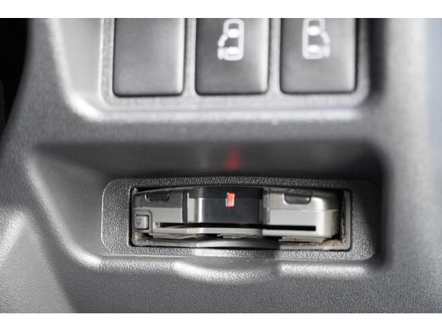ハイエースバン スーパーＧＬ　ダークプライム　両側パワースライド　ナビフルセグ　バックモニター　１Ｇ３ガンメタ　ＥＴＣ　ＬＥＤヘッドライト　フォグランプ　スマートキー　プッシュスタート　電格ドアミラー　６ＡＴモデル　リアプライバシーガラス（28枚目）
