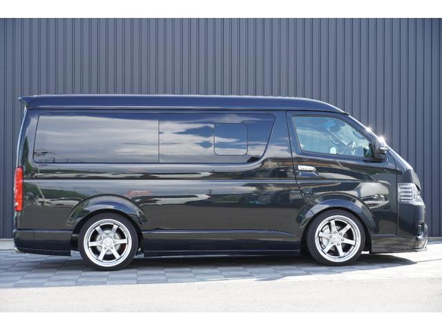 ハイエースワゴン ＧＬ　パノラマビューモニター　バレンティン６眼ＬＥＤヘッド　ＣＲＳエアロ　ＫＢレーシング１９ＡＷ　４１５コブラＦスポイラー　ＣＲＳバットフェイス　ＵＩビークルショック　強化トーションバー（7枚目）