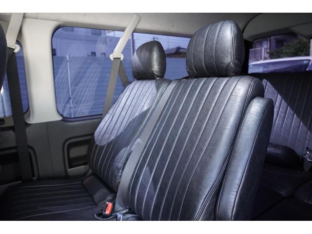 ハイエースワゴン ＧＬ　パノラマビューモニター　バレンティン６眼ＬＥＤヘッド　ＣＲＳエアロ　ＫＢレーシング１９ＡＷ　４１５コブラＦスポイラー　ＣＲＳバットフェイス　ＵＩビークルショック　強化トーションバー（17枚目）