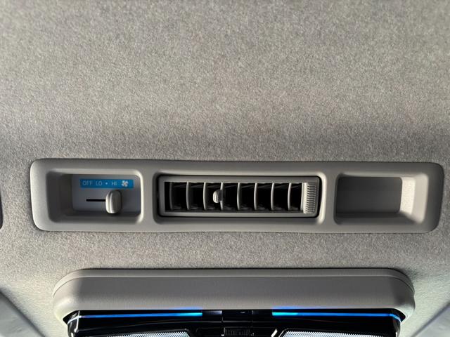 ハイエースワゴン ＧＬ　パノラマビューモニター　バレンティン６眼ＬＥＤヘッド　ＣＲＳエアロ　ＫＢレーシング１９ＡＷ　４１５コブラＦスポイラー　ＣＲＳバットフェイス　ＵＩビークルショック　強化トーションバー（64枚目）