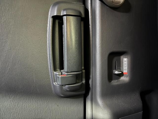 ハイエースワゴン ＧＬ　パノラマビューモニター　バレンティン６眼ＬＥＤヘッド　ＣＲＳエアロ　ＫＢレーシング１９ＡＷ　４１５コブラＦスポイラー　ＣＲＳバットフェイス　ＵＩビークルショック　強化トーションバー（65枚目）
