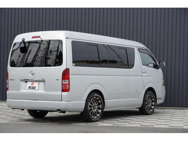 ハイエースワゴン ＧＬ　４ＷＤ　寒冷地仕様　バトルシップ１７インチＡＷ　架装ベットキット　ＬＥＤライト　ＬＥＤフォグ　ＡＬＰＩＮＥ　Ｆダウンモニター　ホワイトレタータイヤ　バックモニター　スライドドア（10枚目）