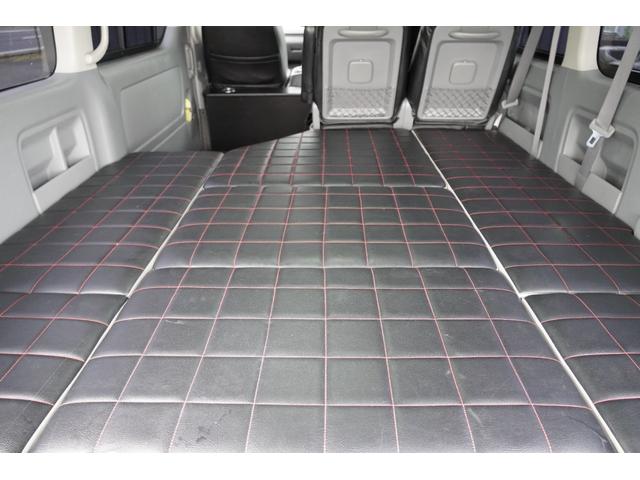 ハイエースワゴン ＧＬ　４ＷＤ　寒冷地仕様　バトルシップ１７インチＡＷ　架装ベットキット　ＬＥＤライト　ＬＥＤフォグ　ＡＬＰＩＮＥ　Ｆダウンモニター　ホワイトレタータイヤ　バックモニター　スライドドア（21枚目）