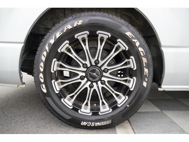 ハイエースワゴン ＧＬ　４ＷＤ　寒冷地仕様　バトルシップ１７インチＡＷ　架装ベットキット　ＬＥＤライト　ＬＥＤフォグ　ＡＬＰＩＮＥ　Ｆダウンモニター　ホワイトレタータイヤ　バックモニター　スライドドア（26枚目）