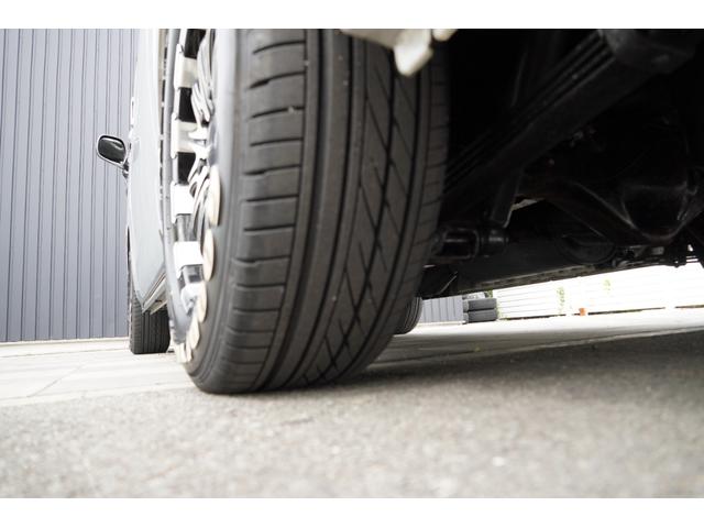 ハイエースワゴン ＧＬ　４ＷＤ　寒冷地仕様　バトルシップ１７インチＡＷ　架装ベットキット　ＬＥＤライト　ＬＥＤフォグ　ＡＬＰＩＮＥ　Ｆダウンモニター　ホワイトレタータイヤ　バックモニター　スライドドア（29枚目）