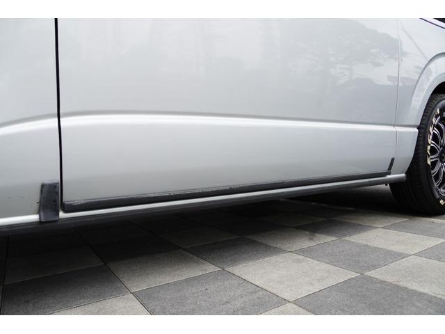 ハイエースワゴン ＧＬ　４ＷＤ　寒冷地仕様　バトルシップ１７インチＡＷ　架装ベットキット　ＬＥＤライト　ＬＥＤフォグ　ＡＬＰＩＮＥ　Ｆダウンモニター　ホワイトレタータイヤ　バックモニター　スライドドア（32枚目）