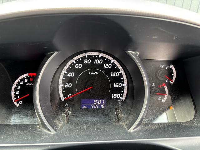 ハイエースワゴン ＧＬ　４ＷＤ　寒冷地仕様　バトルシップ１７インチＡＷ　架装ベットキット　ＬＥＤライト　ＬＥＤフォグ　ＡＬＰＩＮＥ　Ｆダウンモニター　ホワイトレタータイヤ　バックモニター　スライドドア（46枚目）
