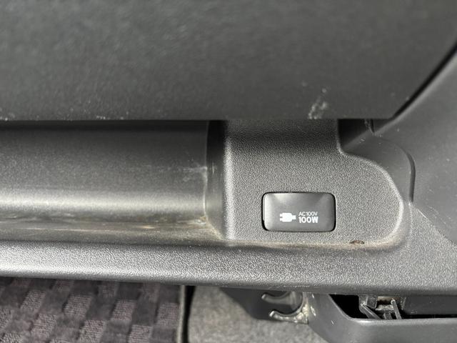 ハイエースワゴン ＧＬ　４ＷＤ　寒冷地仕様　バトルシップ１７インチＡＷ　架装ベットキット　ＬＥＤライト　ＬＥＤフォグ　ＡＬＰＩＮＥ　Ｆダウンモニター　ホワイトレタータイヤ　バックモニター　スライドドア（48枚目）