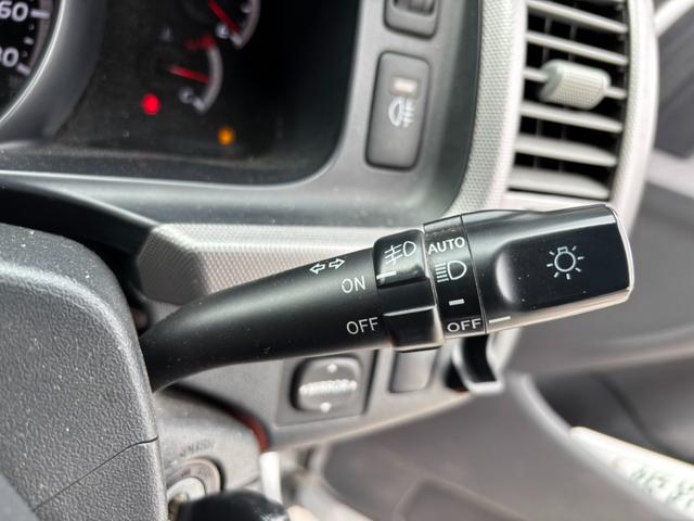 ハイエースワゴン ＧＬ　４ＷＤ　寒冷地仕様　バトルシップ１７インチＡＷ　架装ベットキット　ＬＥＤライト　ＬＥＤフォグ　ＡＬＰＩＮＥ　Ｆダウンモニター　ホワイトレタータイヤ　バックモニター　スライドドア（52枚目）