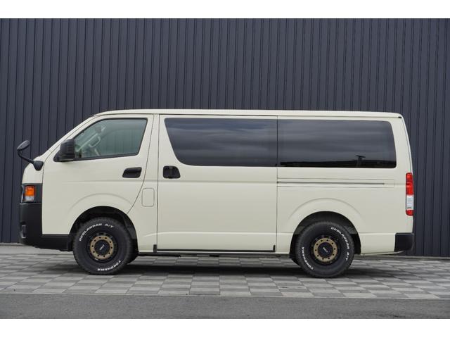 ハイエースバン ロングスーパーＧＬ　ディーゼル４ＷＤ　寒冷地仕様　ワンオーナー　丸目ヘッド　特捜カラー５９９ライトイエロー　パノラマビューＭ　Ｄインナーミラー　ベットキット　両側パワースライドドア　セーフティセンス（8枚目）