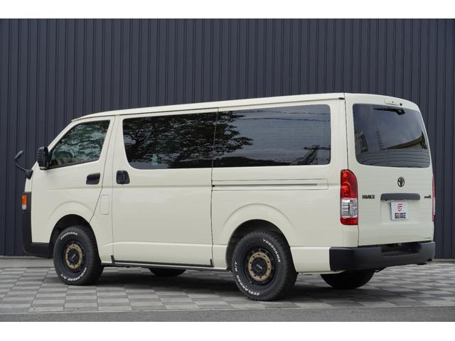ハイエースバン ロングスーパーＧＬ　ディーゼル４ＷＤ　寒冷地仕様　ワンオーナー　丸目ヘッド　特捜カラー５９９ライトイエロー　パノラマビューＭ　Ｄインナーミラー　ベットキット　両側パワースライドドア　セーフティセンス（9枚目）