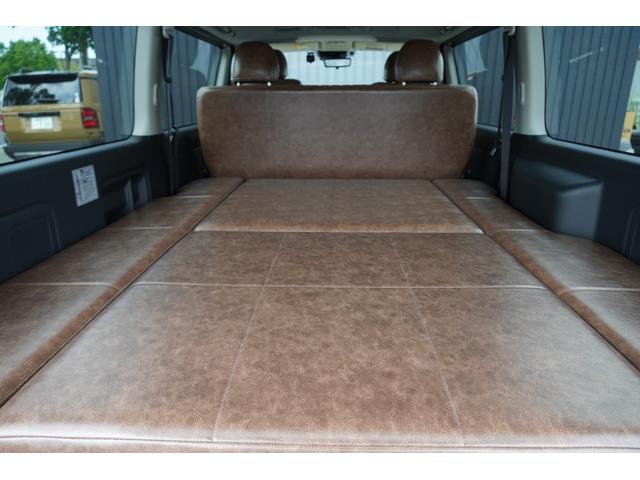 ハイエースバン ロングスーパーＧＬ　ディーゼル４ＷＤ　寒冷地仕様　ワンオーナー　丸目ヘッド　特捜カラー５９９ライトイエロー　パノラマビューＭ　Ｄインナーミラー　ベットキット　両側パワースライドドア　セーフティセンス（22枚目）