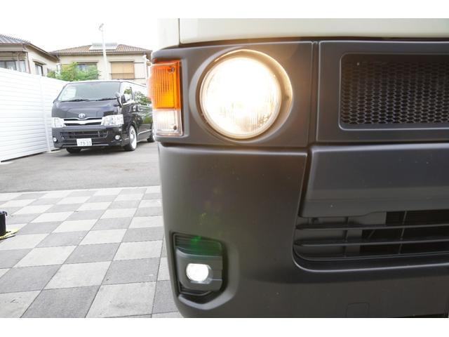 ハイエースバン ロングスーパーＧＬ　ディーゼル４ＷＤ　寒冷地仕様　ワンオーナー　丸目ヘッド　特捜カラー５９９ライトイエロー　パノラマビューＭ　Ｄインナーミラー　ベットキット　両側パワースライドドア　セーフティセンス（27枚目）