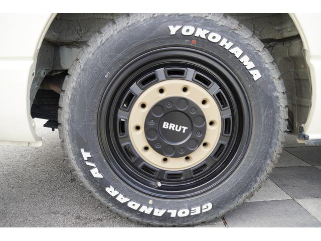 ハイエースバン ロングスーパーＧＬ　ディーゼル４ＷＤ　寒冷地仕様　ワンオーナー　丸目ヘッド　特捜カラー５９９ライトイエロー　パノラマビューＭ　Ｄインナーミラー　ベットキット　両側パワースライドドア　セーフティセンス（36枚目）