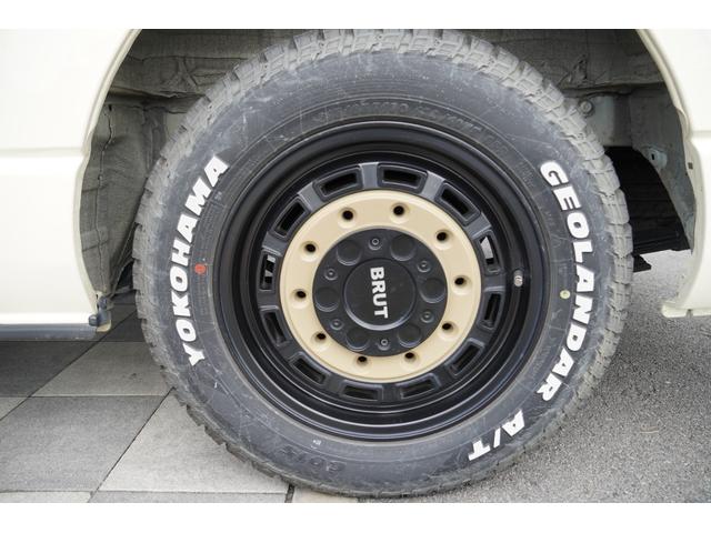ハイエースバン ロングスーパーＧＬ　ディーゼル４ＷＤ　寒冷地仕様　ワンオーナー　丸目ヘッド　特捜カラー５９９ライトイエロー　パノラマビューＭ　Ｄインナーミラー　ベットキット　両側パワースライドドア　セーフティセンス（38枚目）