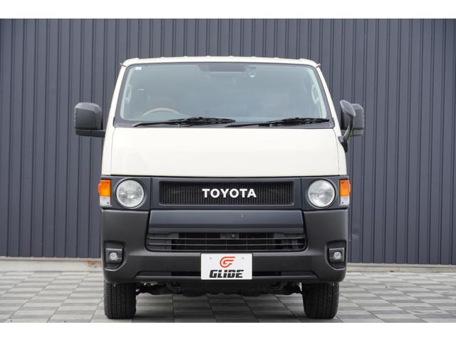 ハイエースバン ロングスーパーＧＬ　ディーゼル４ＷＤ　寒冷地仕様　ワンオーナー　丸目ヘッド　特捜カラー５９９ライトイエロー　パノラマビューＭ　Ｄインナーミラー　ベットキット　両側パワースライドドア　セーフティセンス（65枚目）