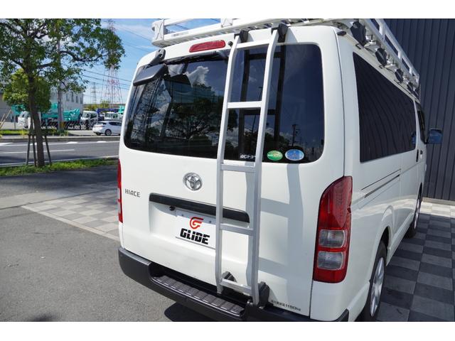 ハイエースバン ロングＤＸ　２．８Ｄ　５ドア　６人乗り　ＫＥＮＷＯＯＤ　ＳＤナビ　バックモニター　ＢＴ　ＥＴＣ　Ｒガラススライド　トヨタセーフティセンス　オートハイビーム　ＡＩＢＡ　ＷＯＲＫＳキャリアー　ルーフラダー（26枚目）