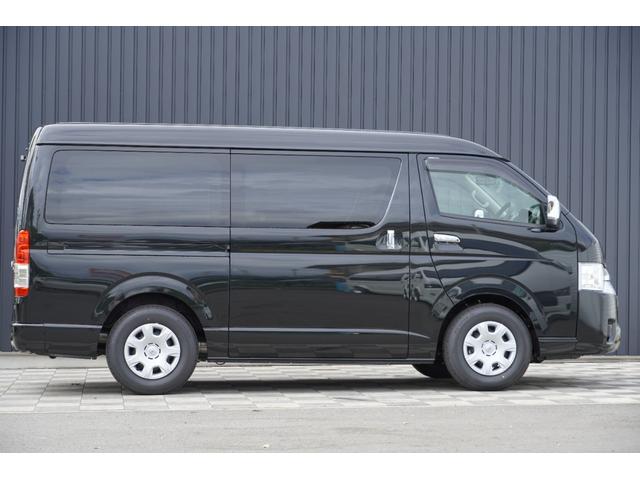 ハイエースワゴン ＧＬ　ファインテックツアラー　５ドア　両側パワースライドドア　パノラミックビューモニター　デジタルインナーミラー　ＬＥＤヘッドライト　ＬＥＤフォグ　２列目．３列目オットマンシート　セーフティーセンス（7枚目）
