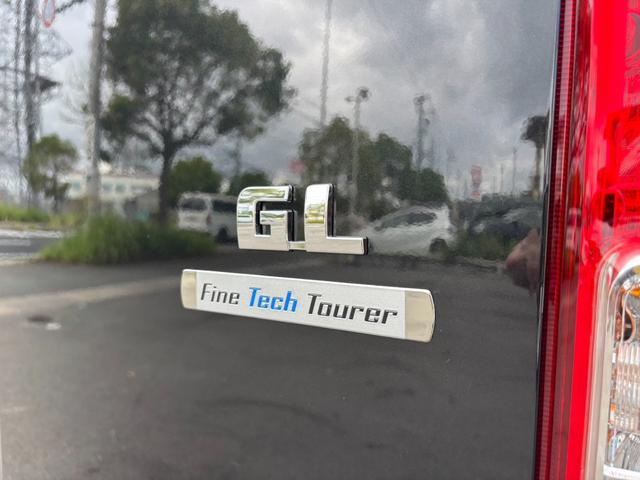ハイエースワゴン ＧＬ　ファインテックツアラー　５ドア　両側パワースライドドア　パノラミックビューモニター　デジタルインナーミラー　ＬＥＤヘッドライト　ＬＥＤフォグ　２列目．３列目オットマンシート　セーフティーセンス（52枚目）