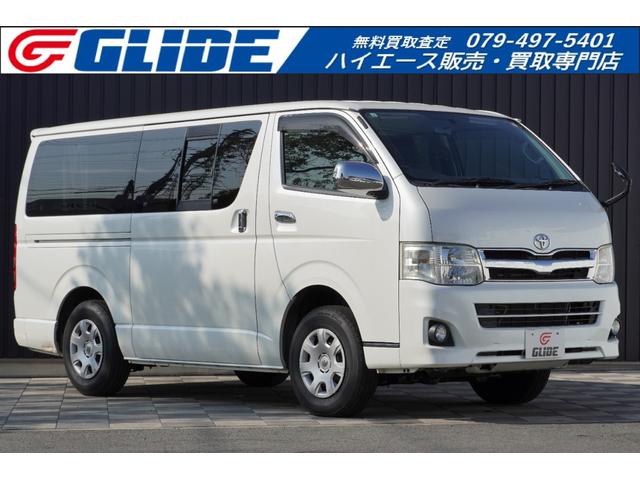 ハイエースバン ロングスーパーＧＬプライムセレ　４ＷＤ　特別仕様車　３．０Ｄ　タイベル　Ｒ３年６／２５　１０１７０９ｋｍ時交換　Ｒスポイラー　ＨＩＤヘッドライト　スカッフプレート　キーレスキー　小窓付きＲガラススライド　黒木目調ステアリング（2枚目）