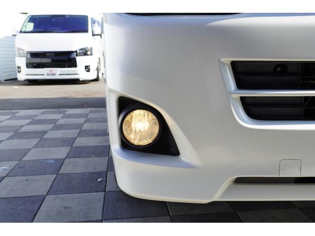 ハイエースバン ロングスーパーＧＬプライムセレ　４ＷＤ　特別仕様車　３．０Ｄ　タイベル　Ｒ３年６／２５　１０１７０９ｋｍ時交換　Ｒスポイラー　ＨＩＤヘッドライト　スカッフプレート　キーレスキー　小窓付きＲガラススライド　黒木目調ステアリング（21枚目）