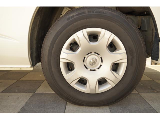 ハイエースバン ロングスーパーＧＬプライムセレ　４ＷＤ　特別仕様車　３．０Ｄ　タイベル　Ｒ３年６／２５　１０１７０９ｋｍ時交換　Ｒスポイラー　ＨＩＤヘッドライト　スカッフプレート　キーレスキー　小窓付きＲガラススライド　黒木目調ステアリング（30枚目）