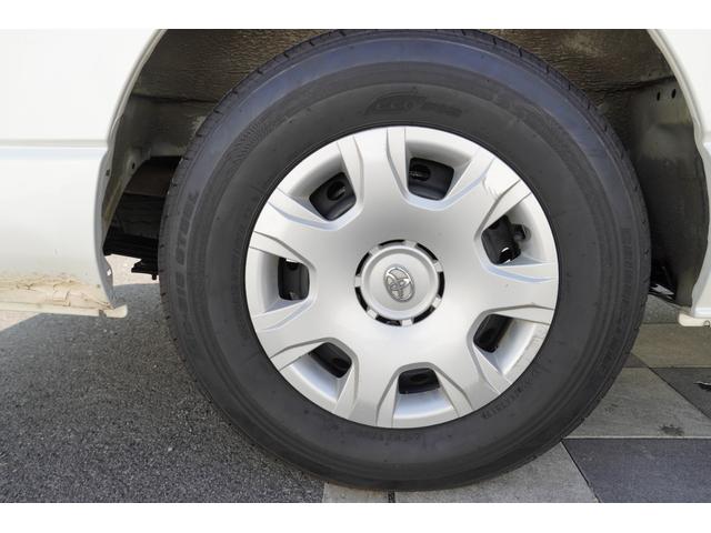 ハイエースバン ロングスーパーＧＬプライムセレ　４ＷＤ　特別仕様車　３．０Ｄ　タイベル　Ｒ３年６／２５　１０１７０９ｋｍ時交換　Ｒスポイラー　ＨＩＤヘッドライト　スカッフプレート　キーレスキー　小窓付きＲガラススライド　黒木目調ステアリング（32枚目）